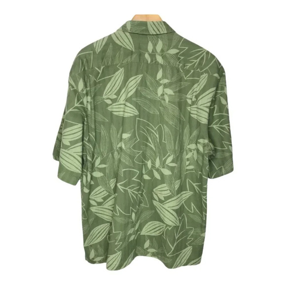 Columbia Shirt Men's Sz M Green Botanical Short Sleeve Collared Pocket Button up - Picture 2 of 5